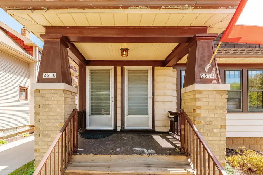 2514 N 67th STREET #2516, Wauwatosa, WI 53213 - #3