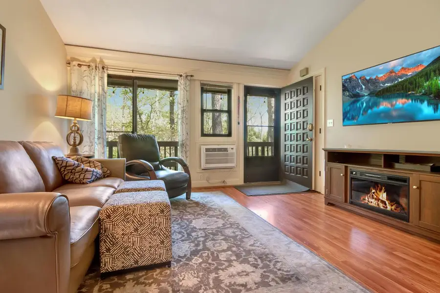 403 Deerpath #F, Fontana, WI 53125 - #3