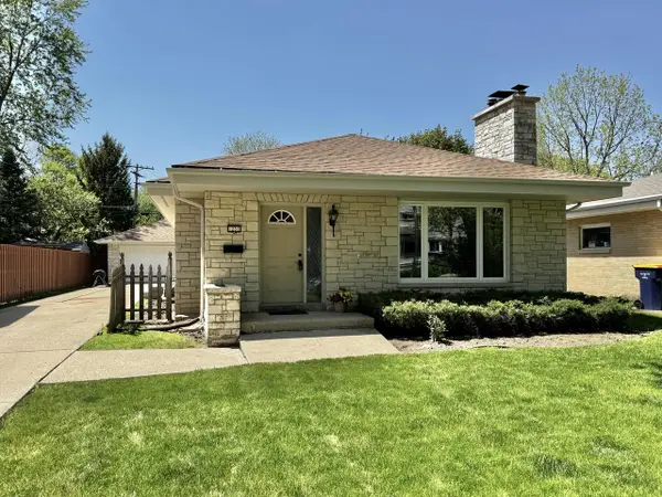 1231 118th STREET, West Allis, WI 53214