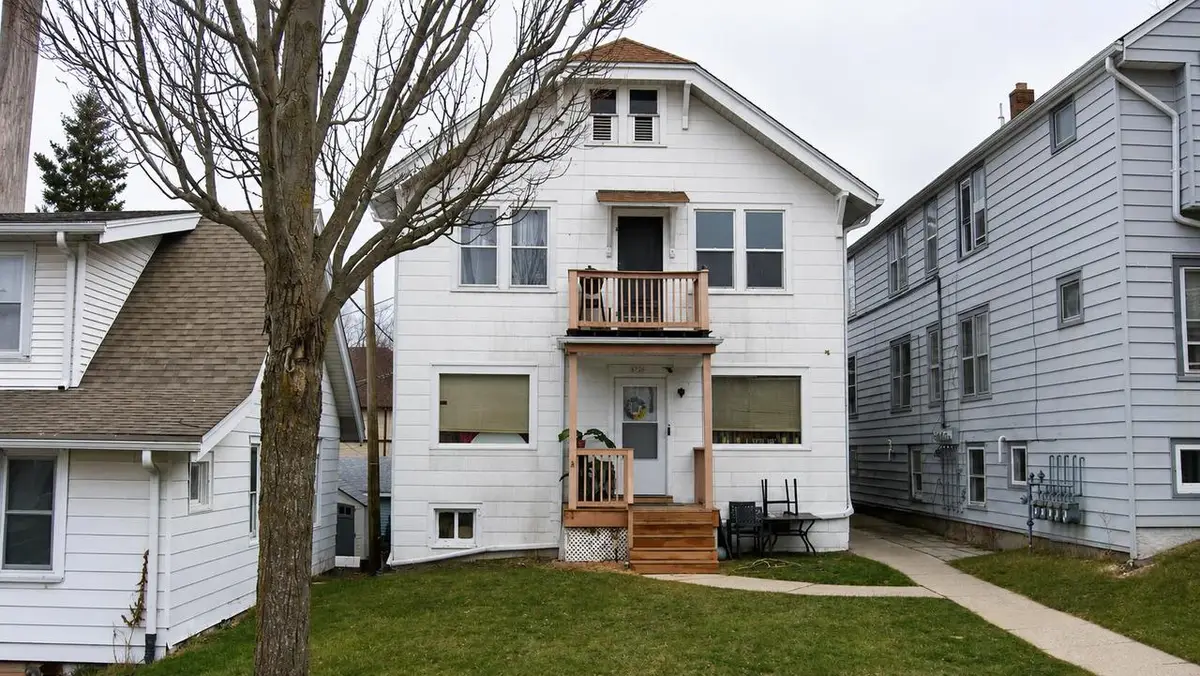 8726 W Mitchell STREET, West Allis, WI 53214 - #1