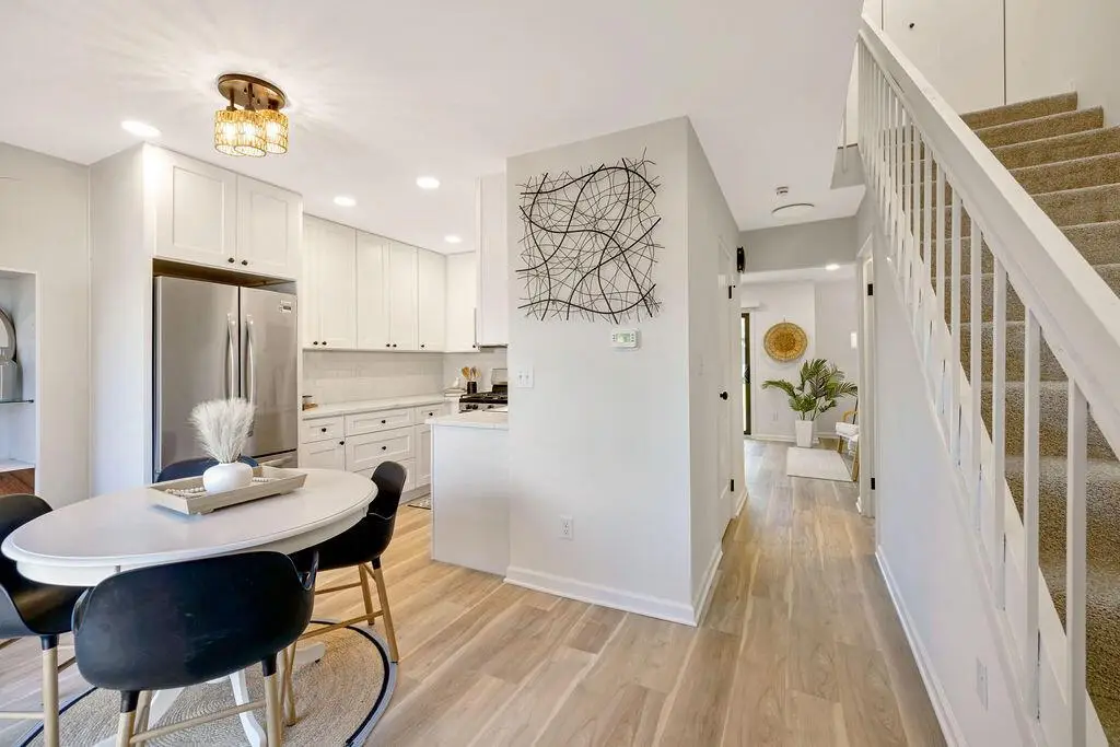 1531 Edgerton AVENUE #Unit T, Milwaukee, WI 53221 - #1