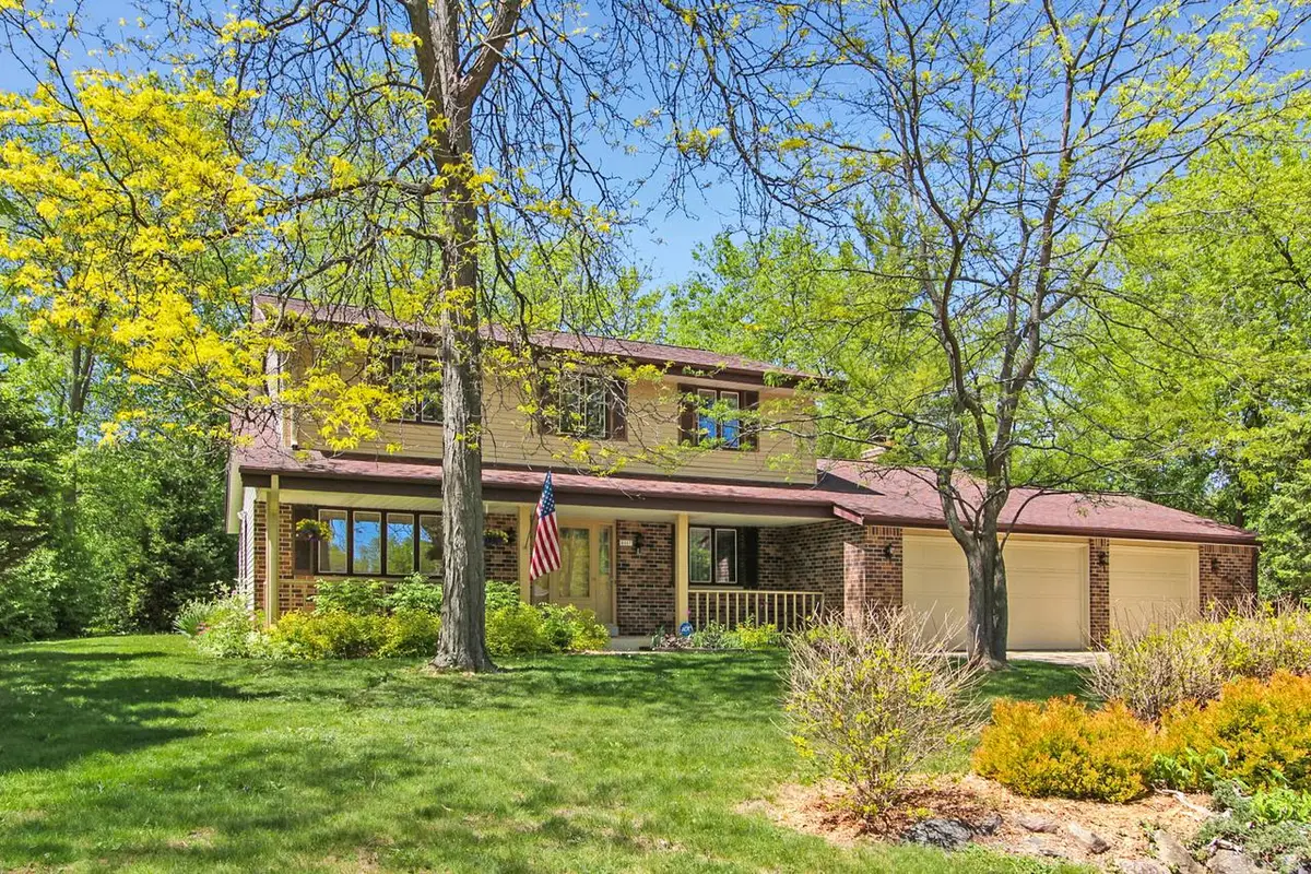 4657 S 114th STREET, Greenfield, WI 53228 - #1
