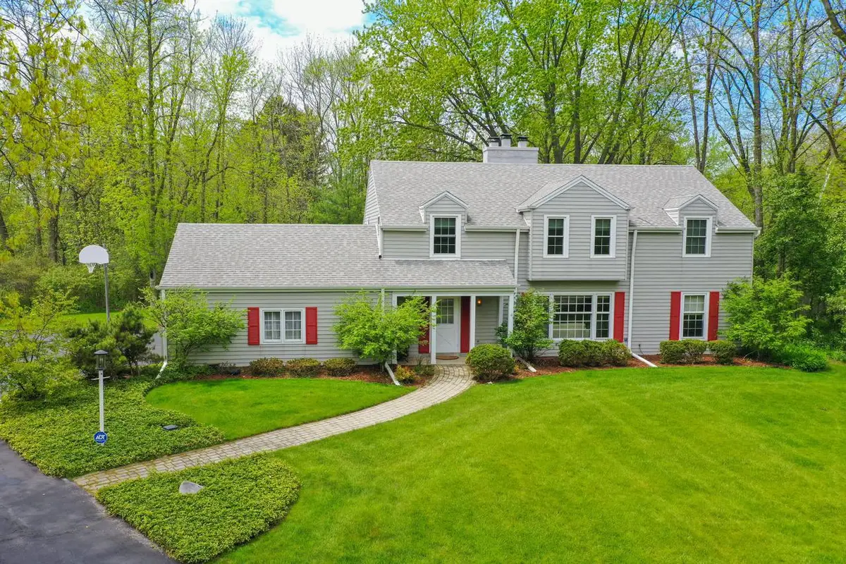 8305 N Allen LANE, Fox Point, WI 53217 - #1