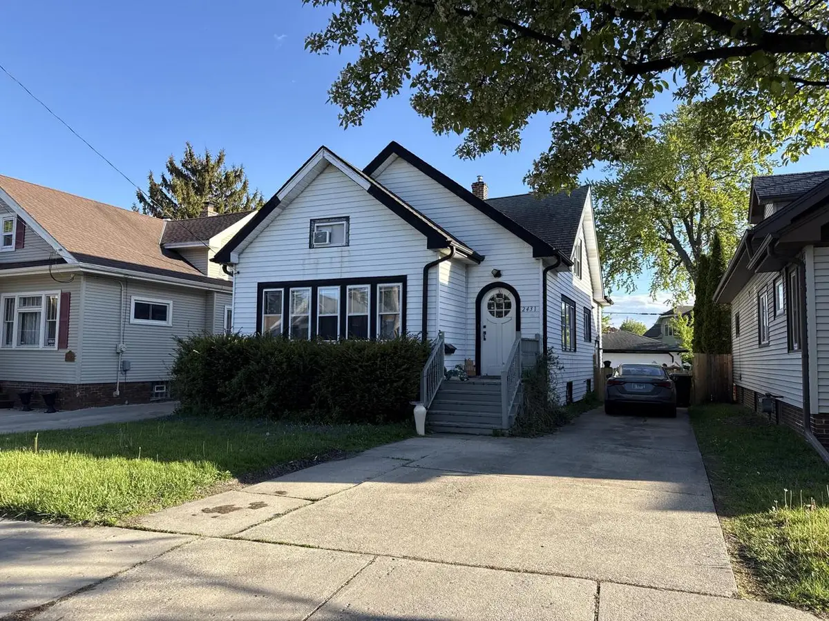 2431 Jerome BOULEVARD, Racine, WI 53403 - #1