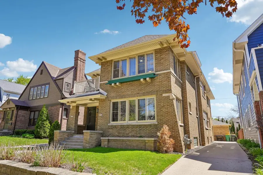 3916 N Farwell AVENUE #3918, Shorewood, WI 53211 - #2