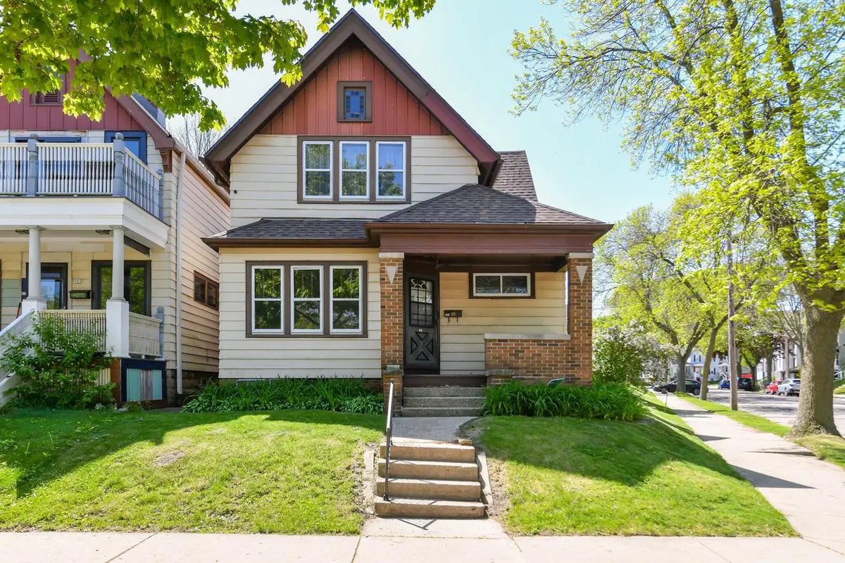 501 E Otjen STREET, Milwaukee, WI 53207 - #1