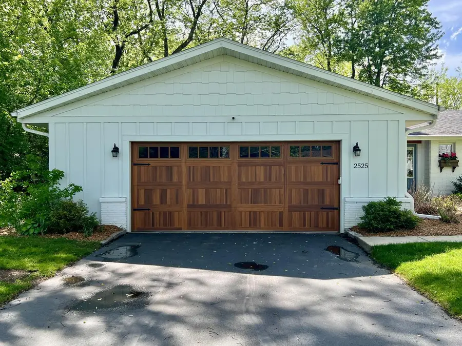 2525 Tilton LANE, Brookfield, WI 53045 - #2