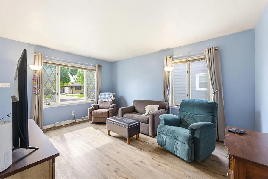 3421 S 80th STREET, Milwaukee, WI 53219 - #3