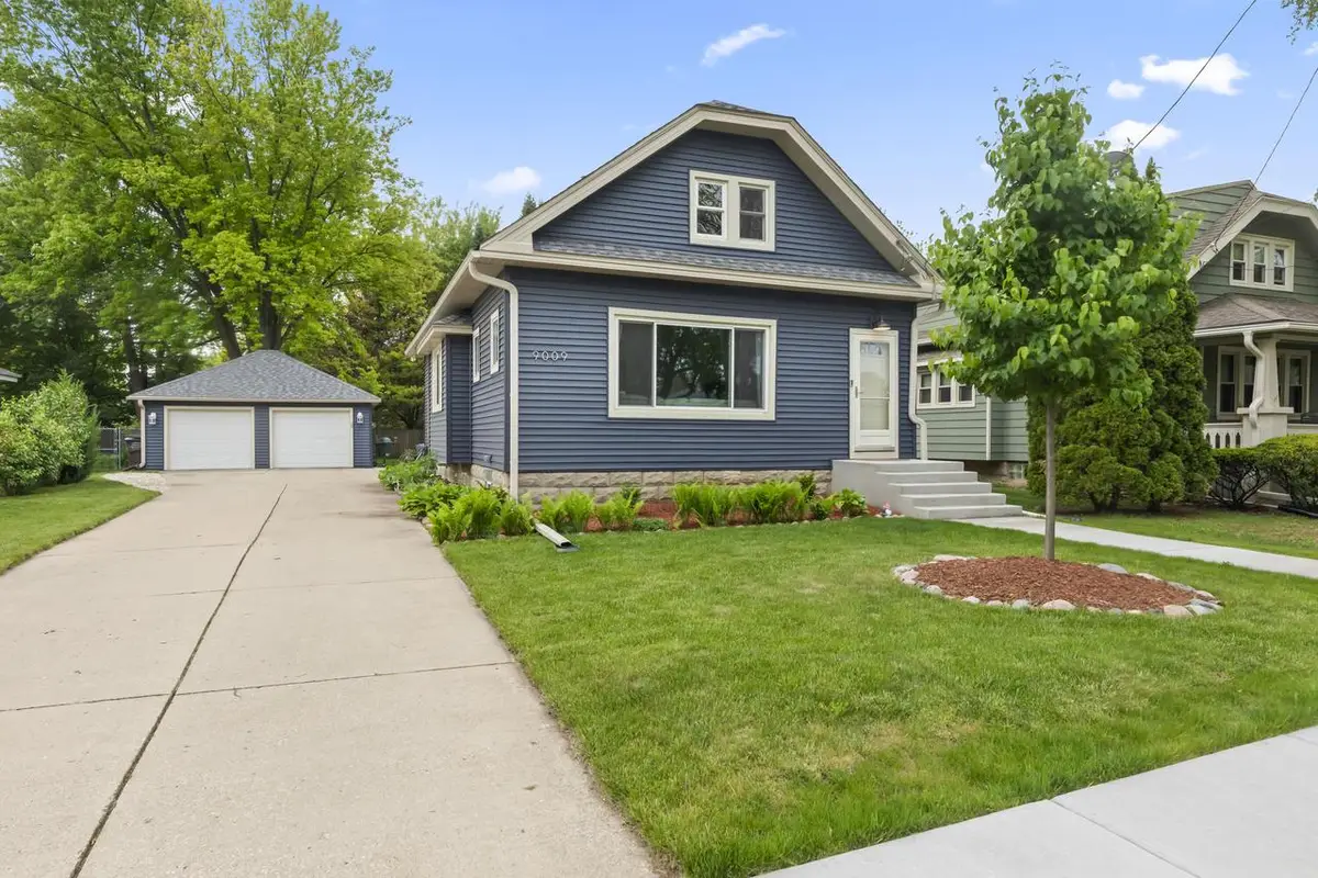 9009 W Cold Spring ROAD, Greenfield, WI 53228 - #1
