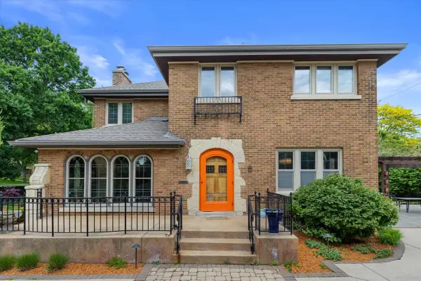 6537 Washington CIRCLE, Wauwatosa, WI 53213