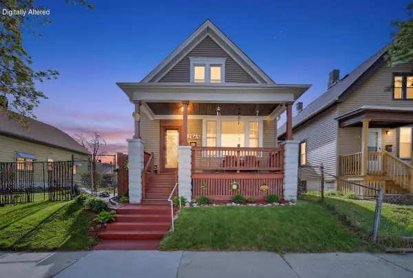 2865 N 17th STREET, Milwaukee, WI 53206