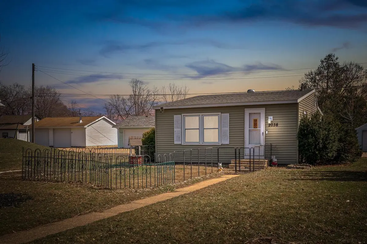 2038 Avon STREET, La Crosse, WI 54603 - #1