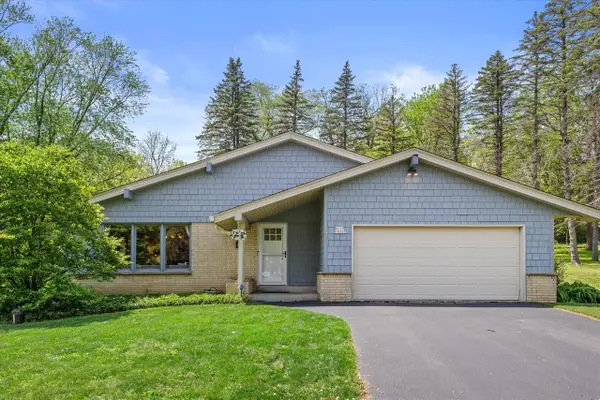 W215N10367 Laurel COURT, Colgate, WI 53017