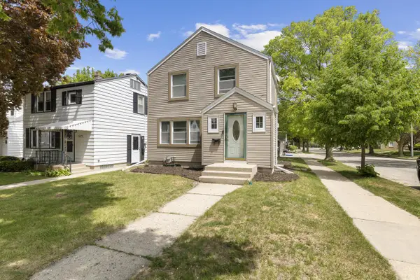 2476 S 75th STREET, West Allis, WI 53219