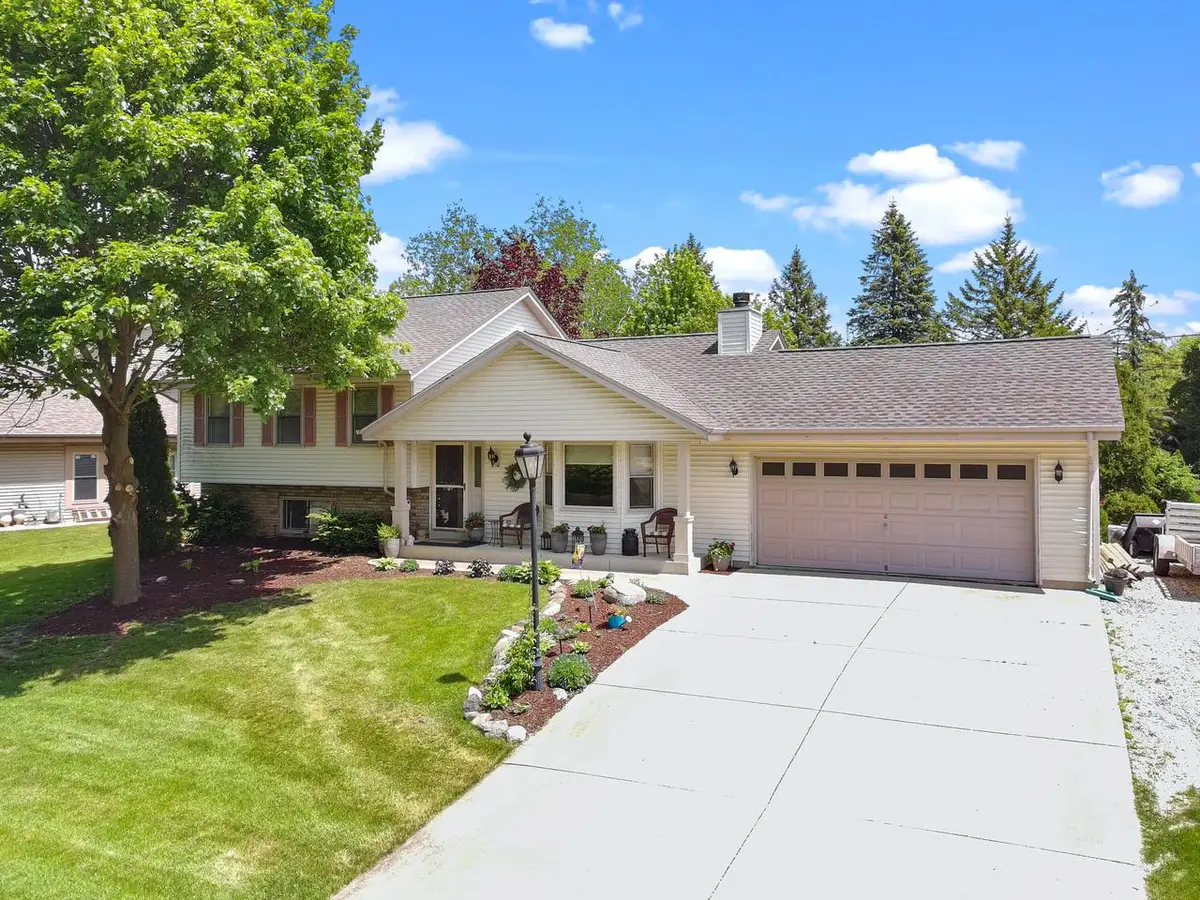 7239 Sherry LANE, Waterford, WI 53185 - #1