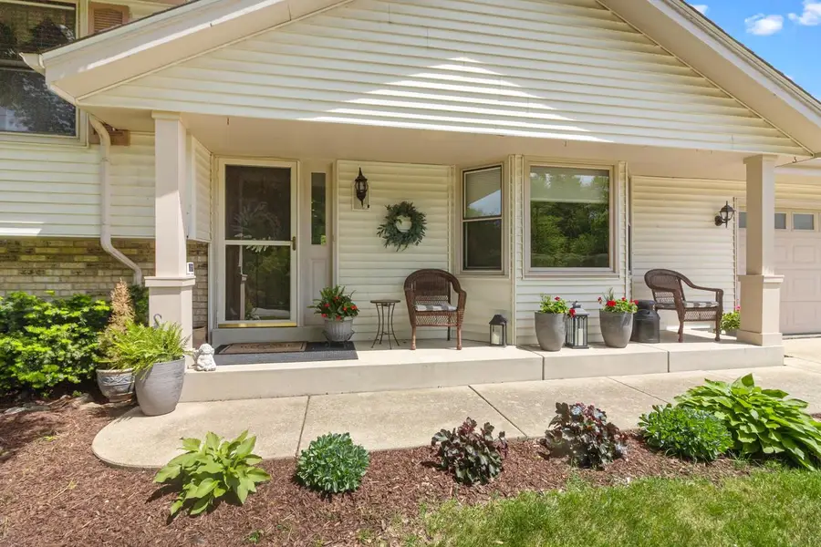 7239 Sherry LANE, Waterford, WI 53185 - #2