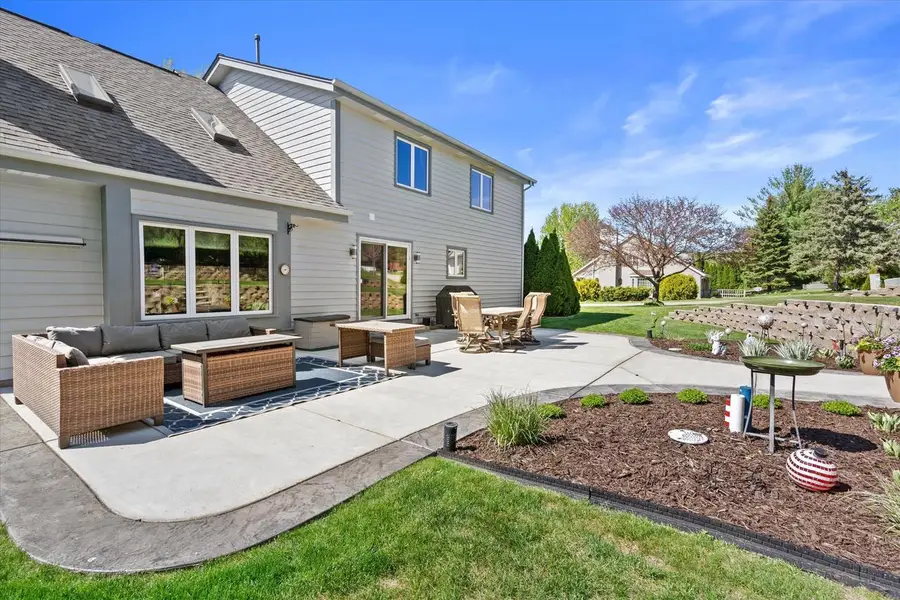 722 Greenway TERRACE, Hartland, WI 53029 - #2