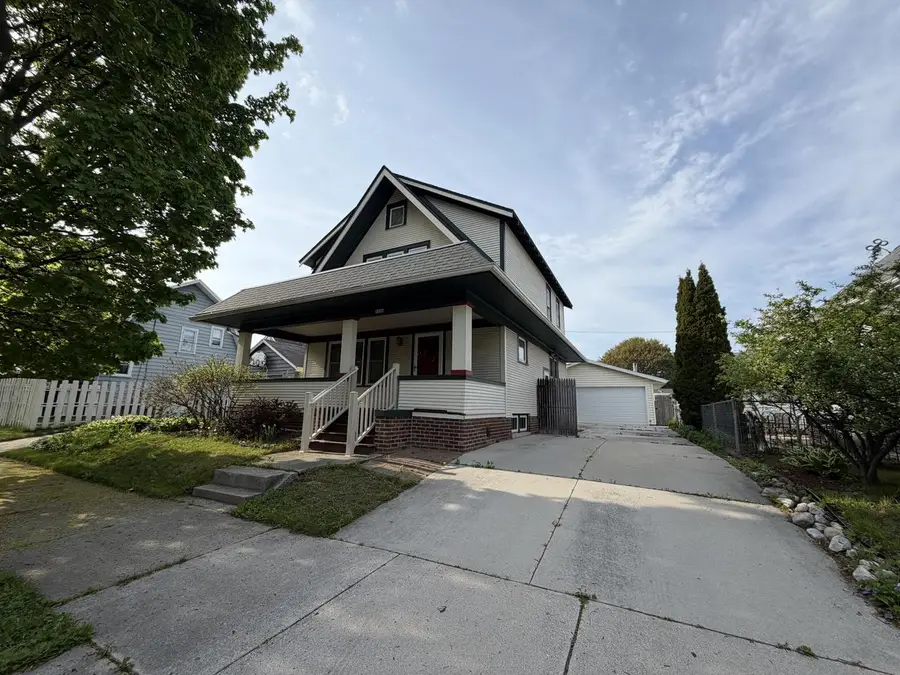 1126 Oakland AVENUE, Sheboygan, WI 53081 - #2