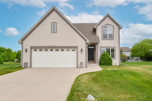 606 E Emily AVENUE, Elkhorn, WI 53121