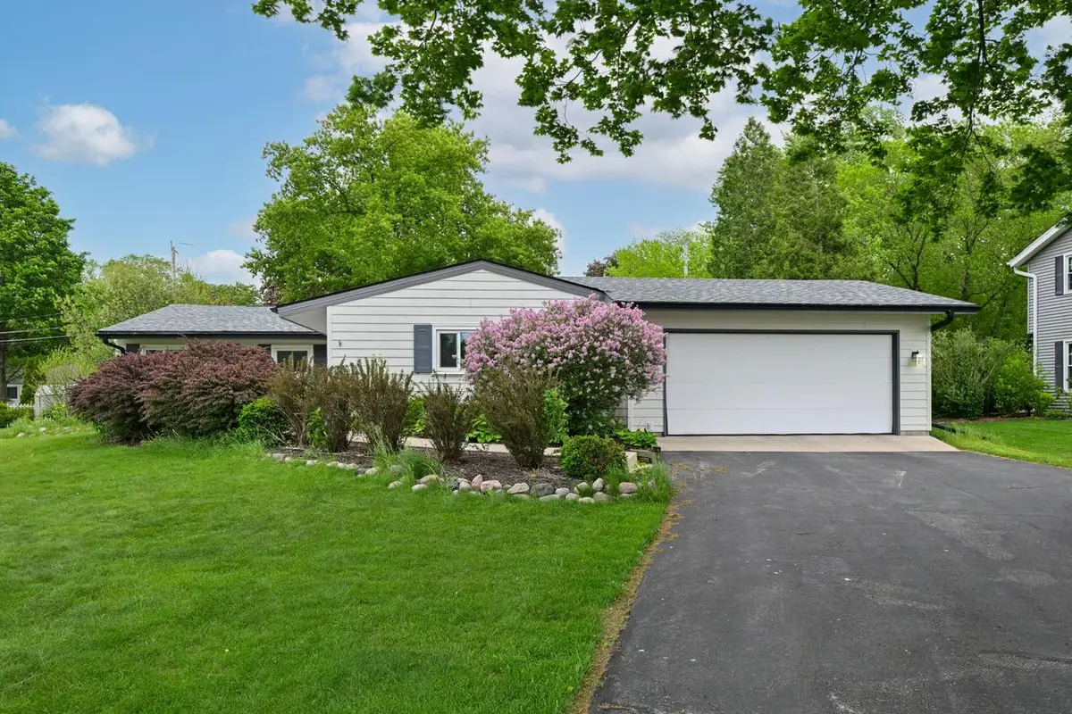2540 Anita DRIVE, Brookfield, WI 53045 - #1