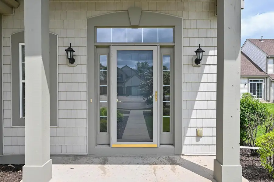 1422 Niagara STREET #204, Waukesha, WI 53186 - #2