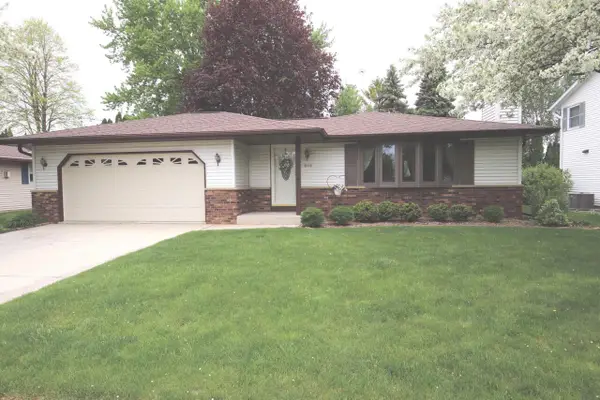 2104 Camelot BOULEVARD, Sheboygan, WI 53081