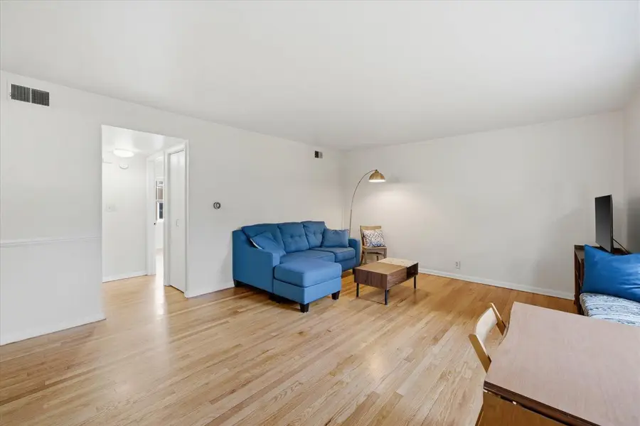 1319 E Randolph COURT #B, Milwaukee, WI 53212 - #3