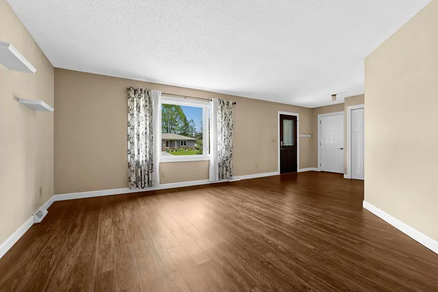 521 8th AVENUE N, Onalaska, WI 54650 - #3