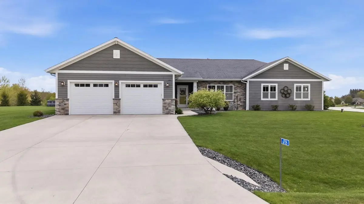 6735 Lone Oak DRIVE, Sheboygan, WI 53081 - #1