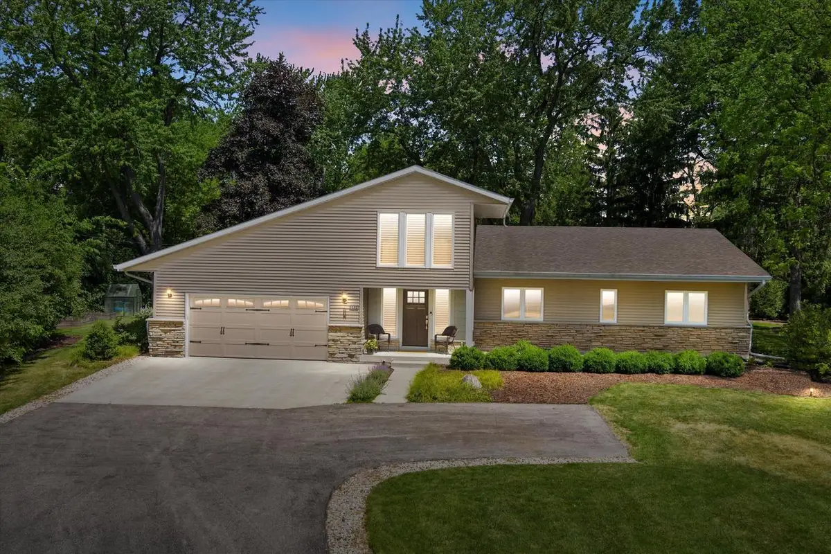 8414 W Poplar DRIVE, Mequon, WI 53097 - #1
