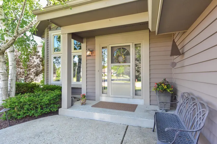 W171N4991 Greenview AVENUE, Menomonee Falls, WI 53051 - #2