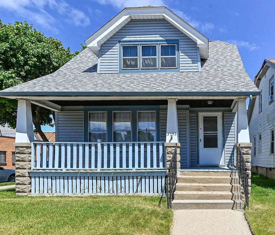 3752 W Greenfield AVENUE, Milwaukee, WI 53215 - #3