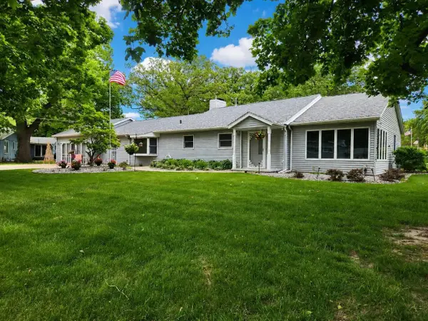 622 S 4th STREET, Silver Lake, WI 53170