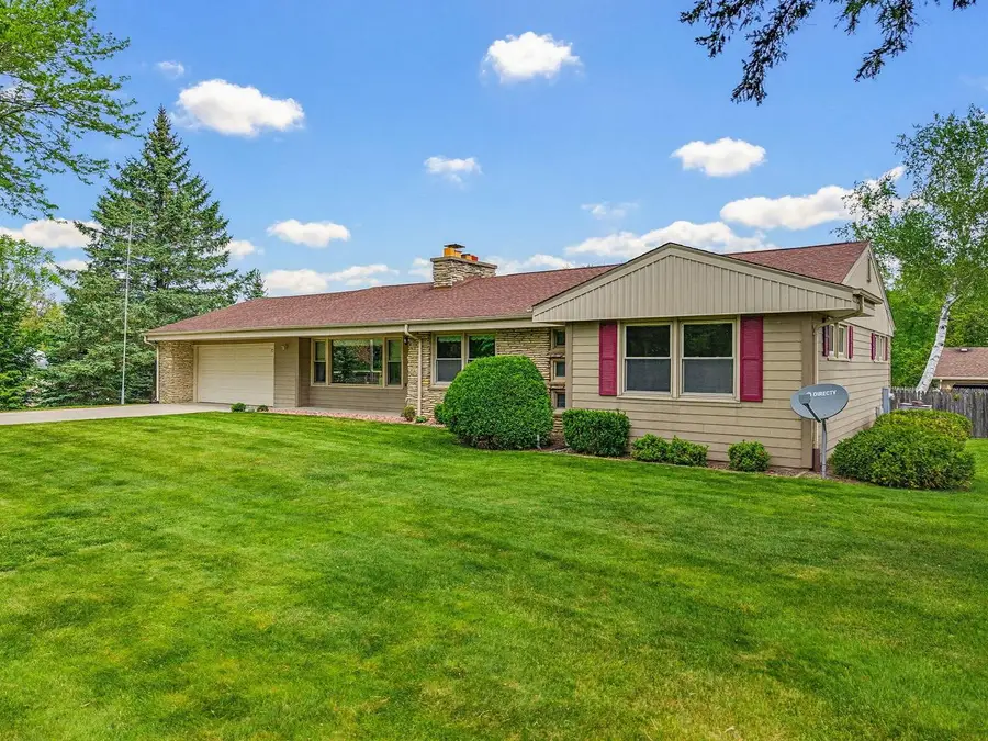 17000 W Observatory ROAD, New Berlin, WI 53151 - #2