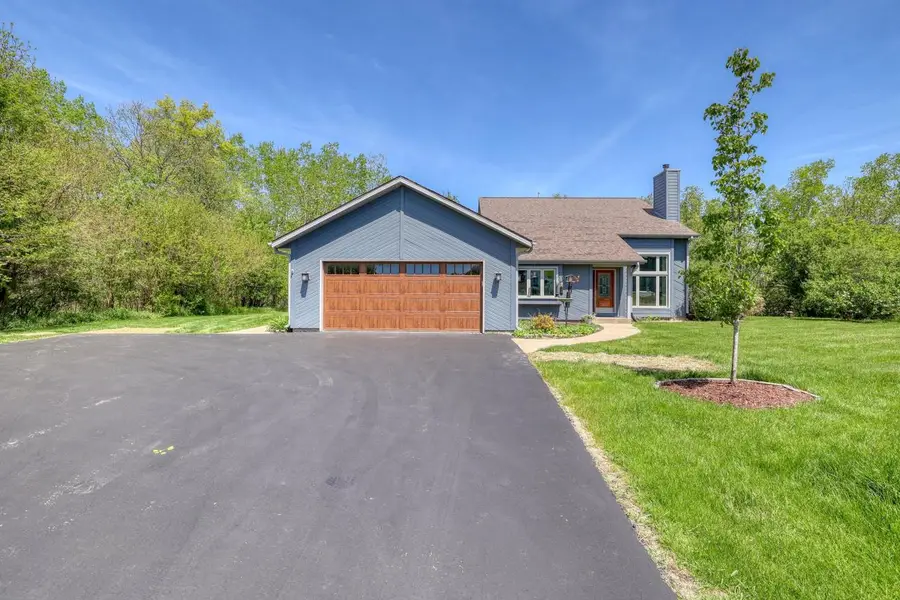 N2W31920 Twin Oaks DRIVE, Delafield, WI 53018 - #2