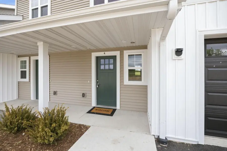 1364 Marigold DRIVE #4, Fort Atkinson, WI 53538 - #3