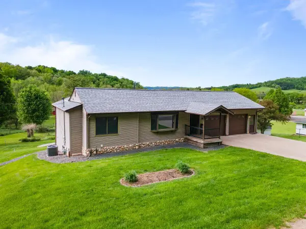 N3365 Miller ROAD, La Crosse, WI 54601
