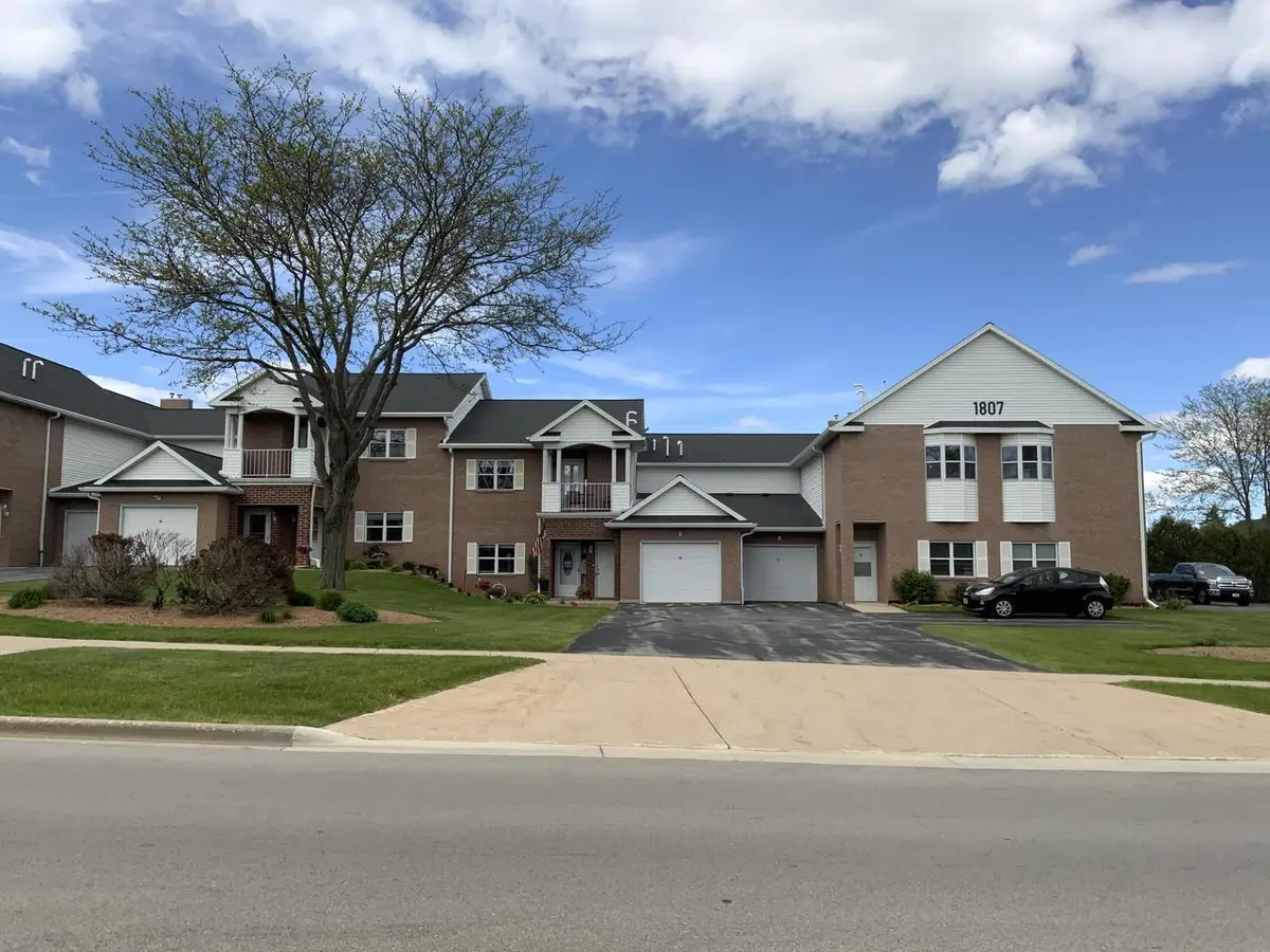 1807 Ridgeway DRIVE #38, De Pere, WI 54115 - #1