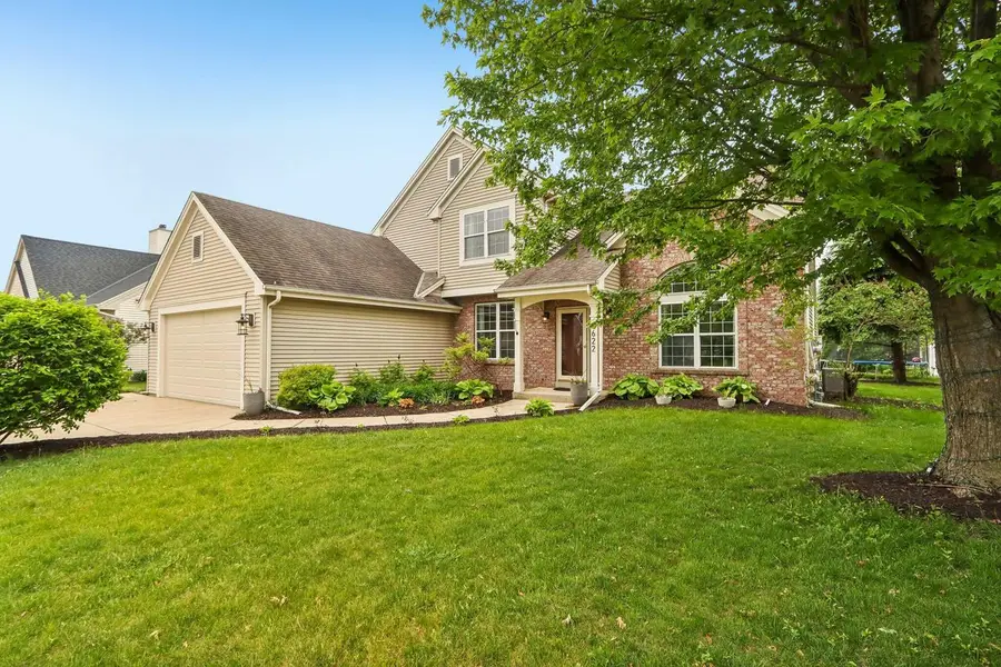 3622 Applewood DRIVE, Waukesha, WI 53189 - #3
