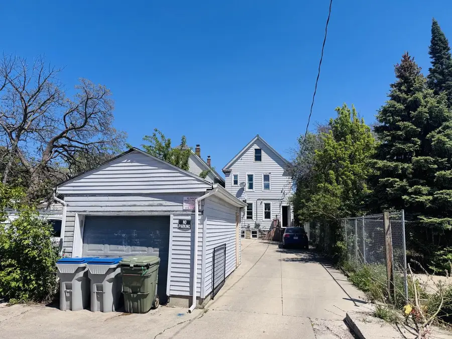 2335 S 16th STREET, Milwaukee, WI 53215 - #3