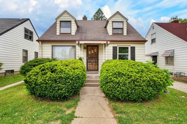 4455 N Teutonia AVENUE, Milwaukee, WI 53209