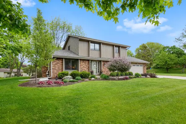N99W16526 Rustic LANE, Germantown, WI 53022