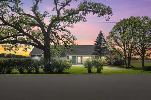 N5963 Foster ROAD, Elkhorn, WI 53121