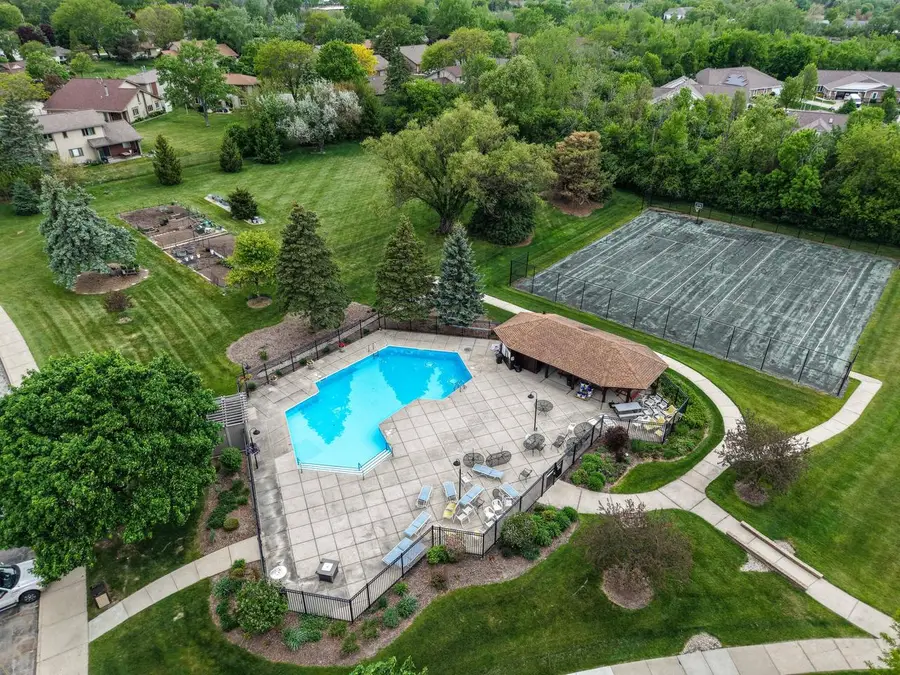 6100 W Stonehedge DRIVE #120, Greenfield, WI 53220 - #2