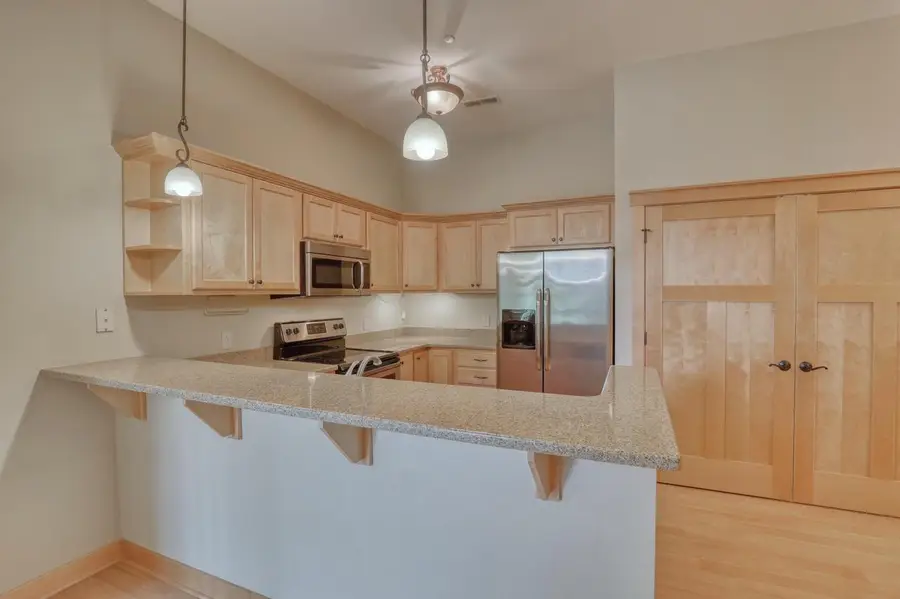 N51W34861 Wisconsin AVENUE #2110, Okauchee, WI 53069 - #3