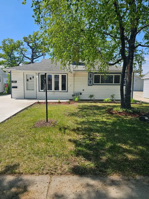 2721 S 50th STREET, Milwaukee, WI 53219