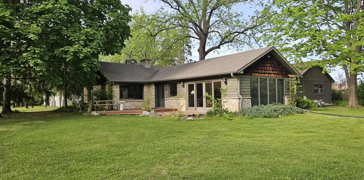 29303 Evergreen DRIVE, Waterford, WI 53185 - #1