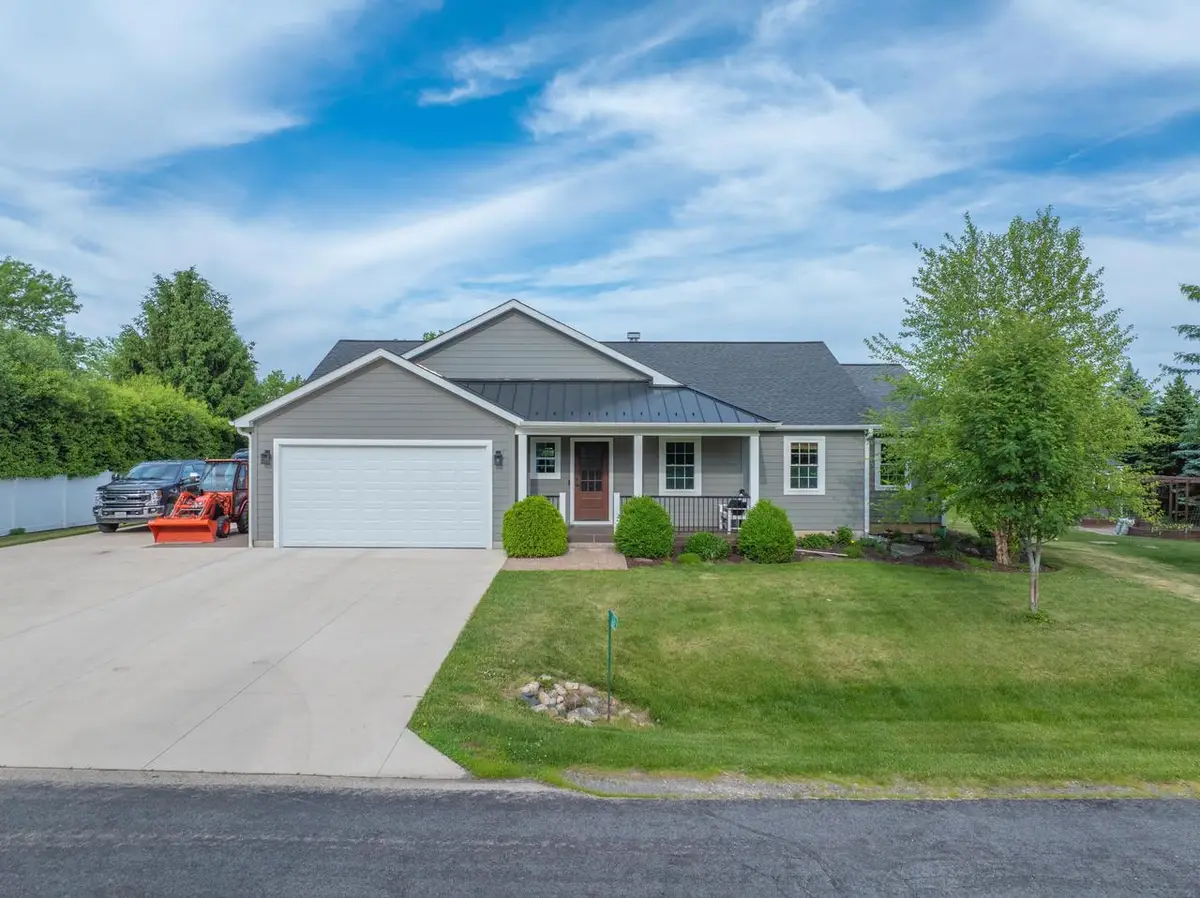 N1682 Washington AVENUE, Lake Geneva, WI 53147 - #1