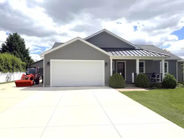 N1682 Washington AVENUE, Lake Geneva, WI 53147