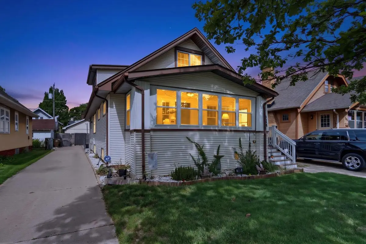 7546 14th AVENUE, Kenosha, WI 53143 - #1